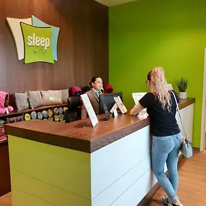 Sleep 'n Fly Sleep Lounge, D-gates Terminal 1 - Transit Only Капсульный отель